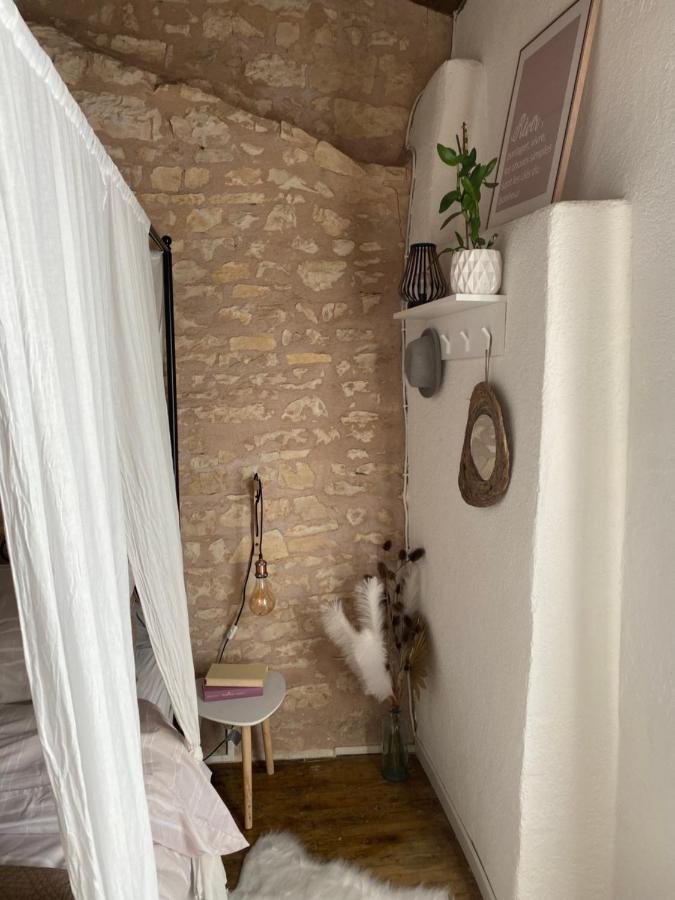 La Maison Du Commandeur Maine-de-Boixe Exteriör bild